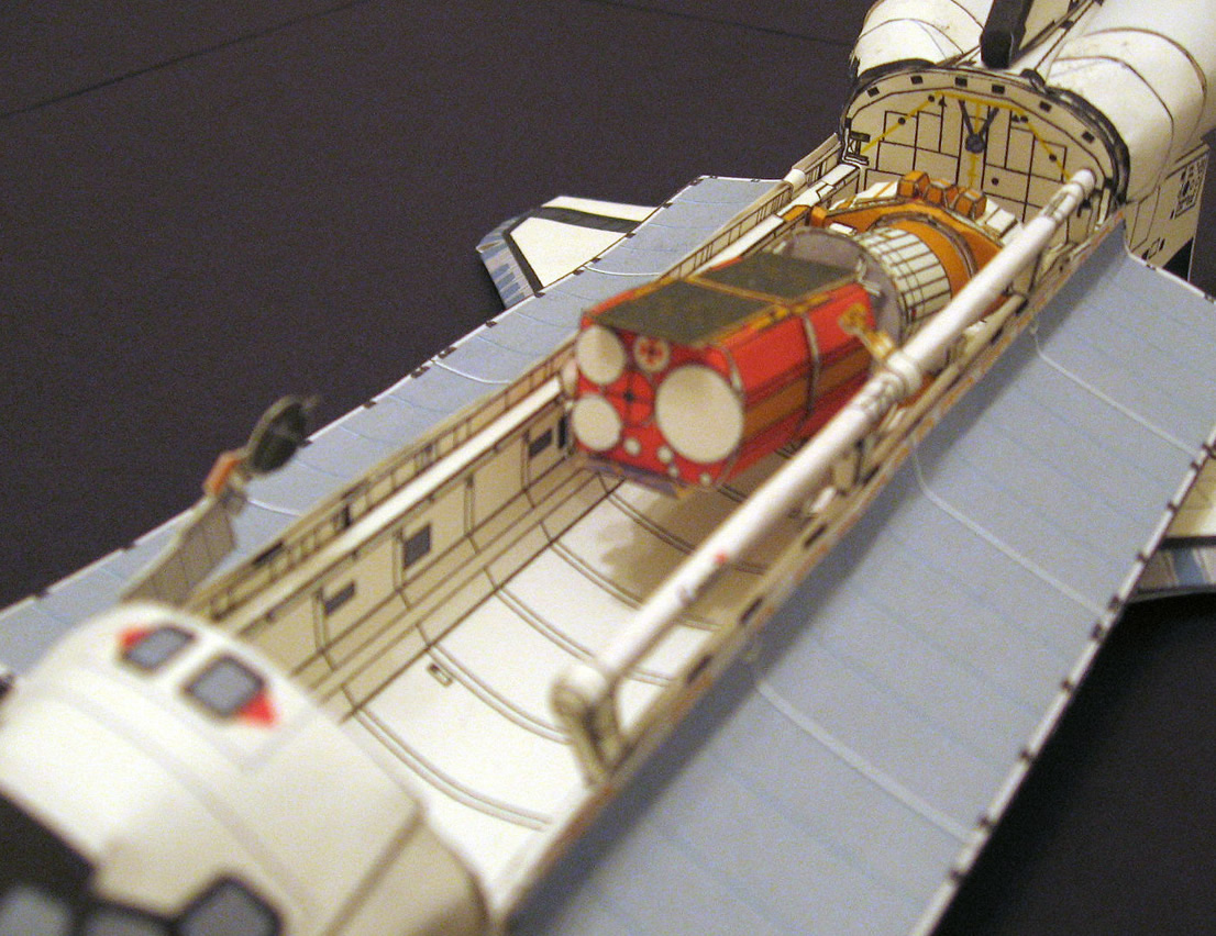 Space Shuttle Papercraft - Ai Tia Chica